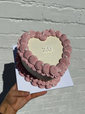 Frilly Retro LOVEHEART Cake