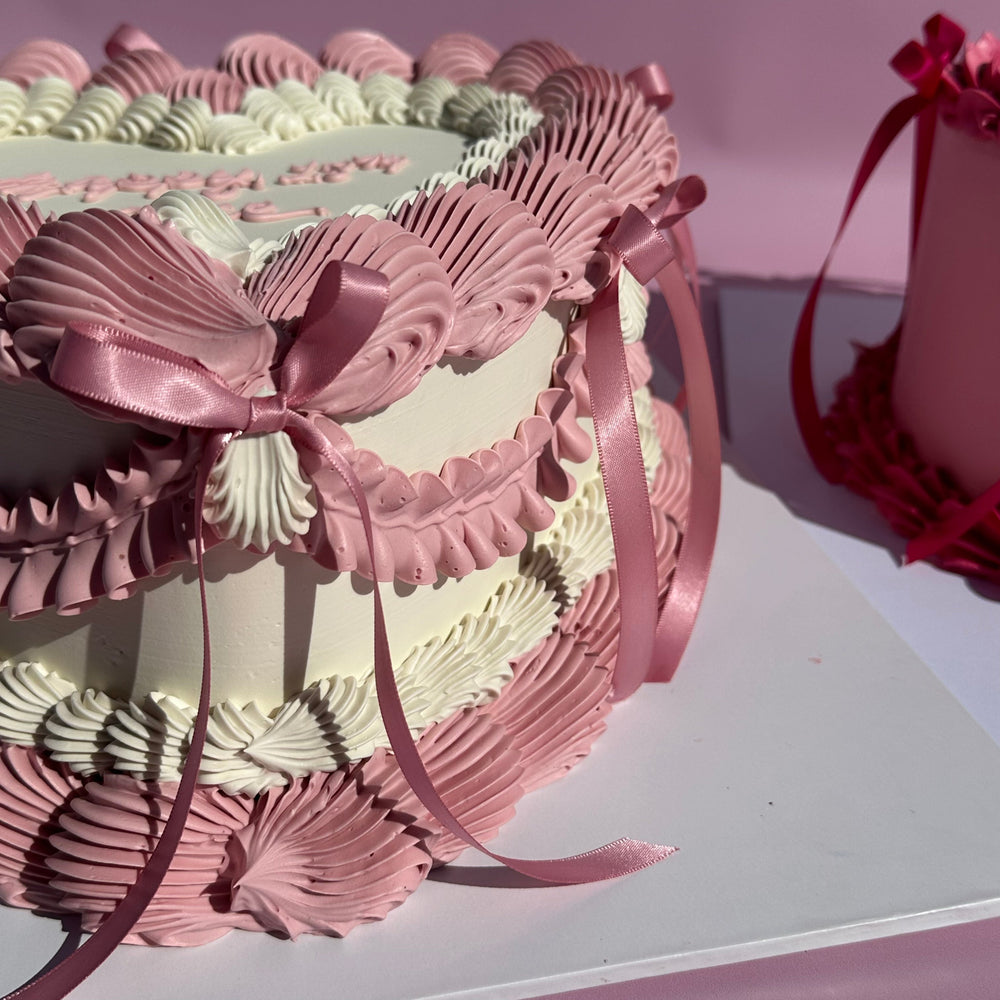 Frilly Retro LOVEHEART Cake