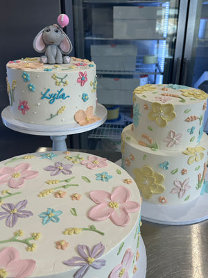 Hand-Piped Floral Cake