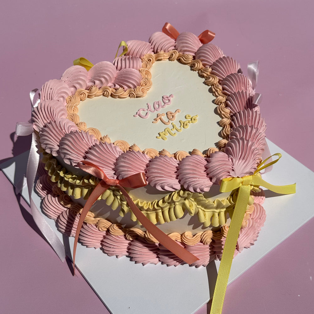 Frilly Retro LOVEHEART Cake