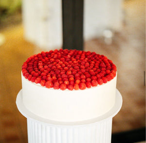 Fresh Raspberry Cake