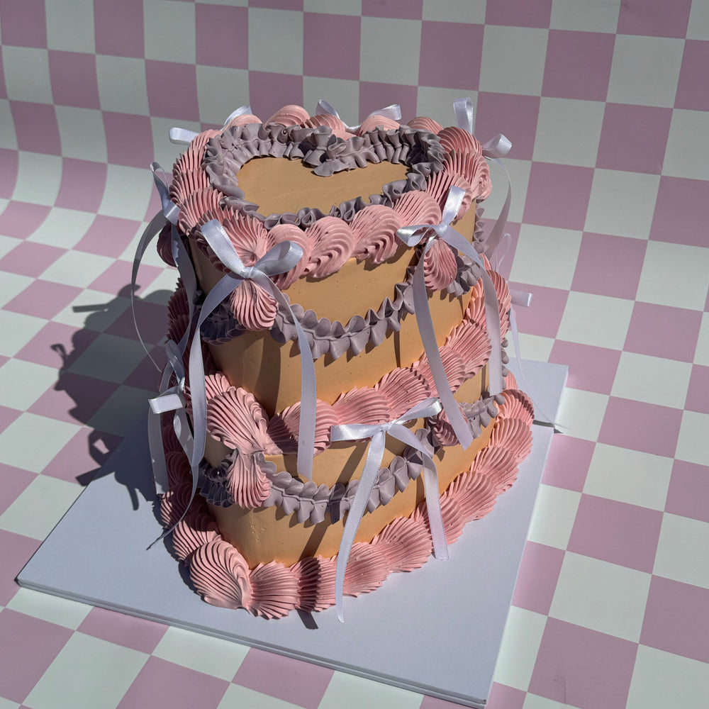 Frilly Retro LOVEHEART Cake