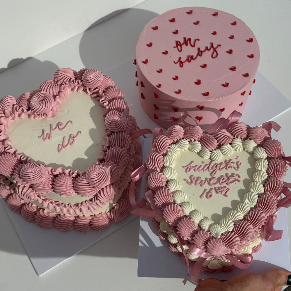 Frilly Retro LOVEHEART Cake